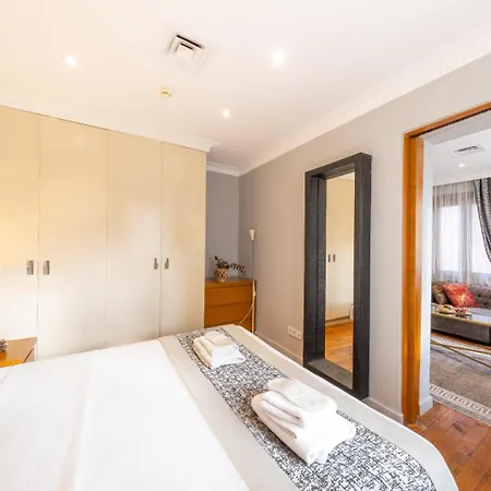 The King Besiktas Hotel